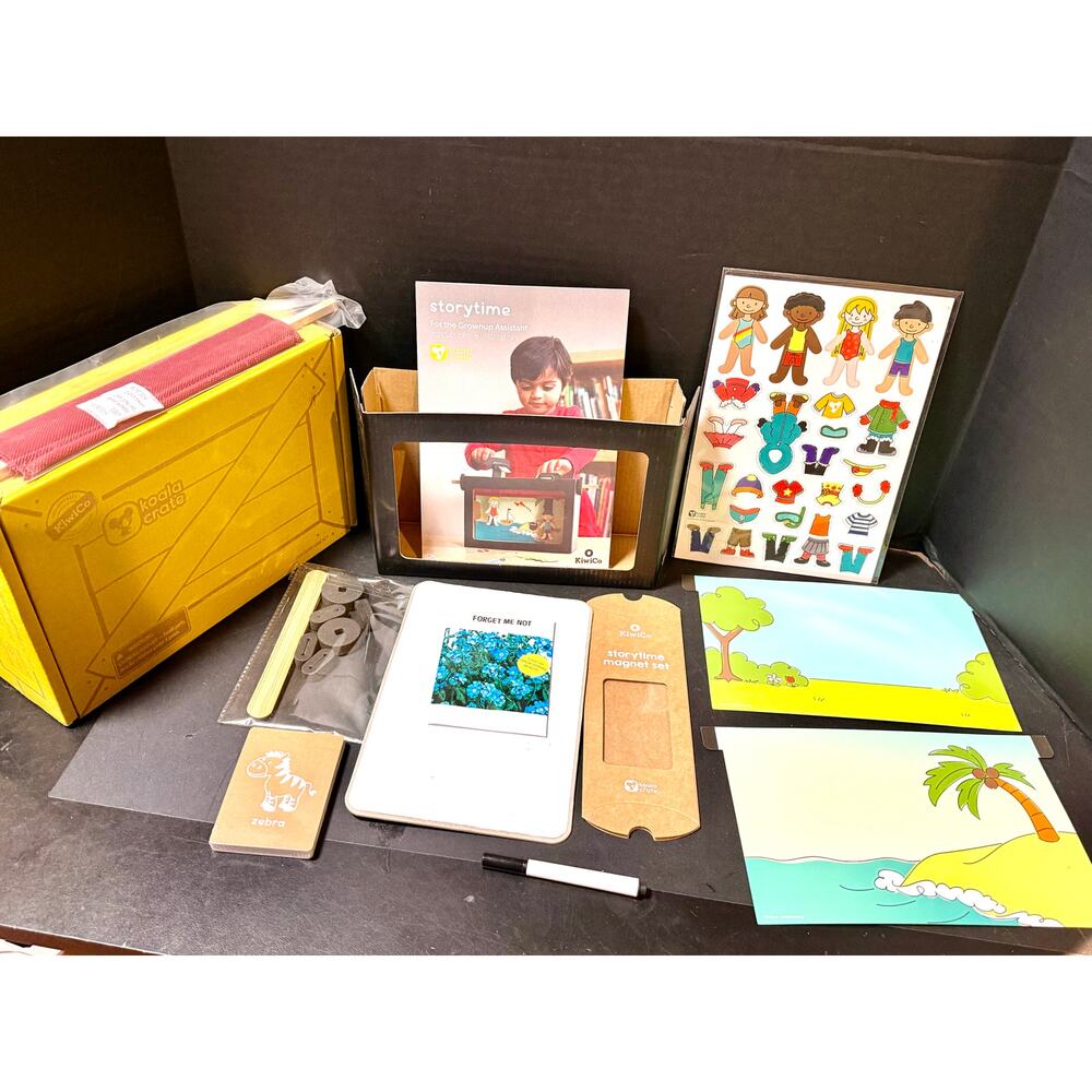 Kiwi Co Koala Crate Story Time with Puppet Theater and ABC Card Game Art new